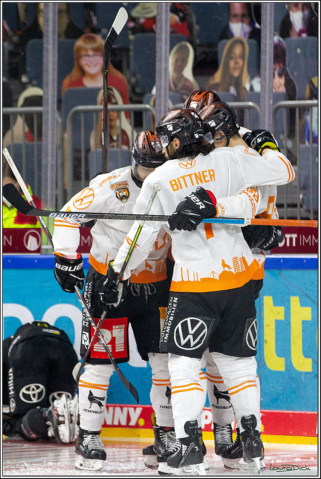 PENNY DEL;  Koelner Haie - Wolfsburg Grizzlys; Koeln, 17.03.2021